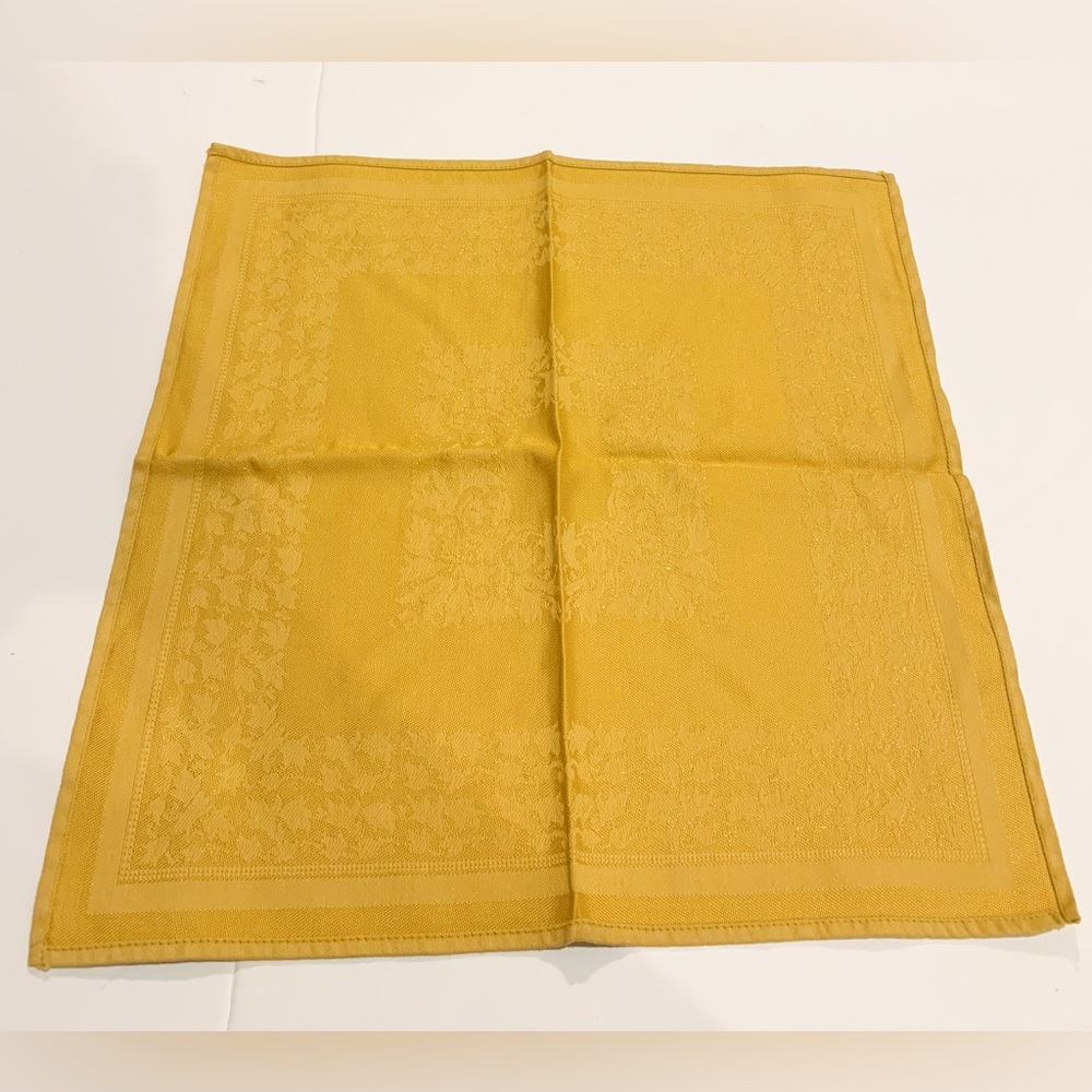 Vintage Mustard Dinner Table Napkins.